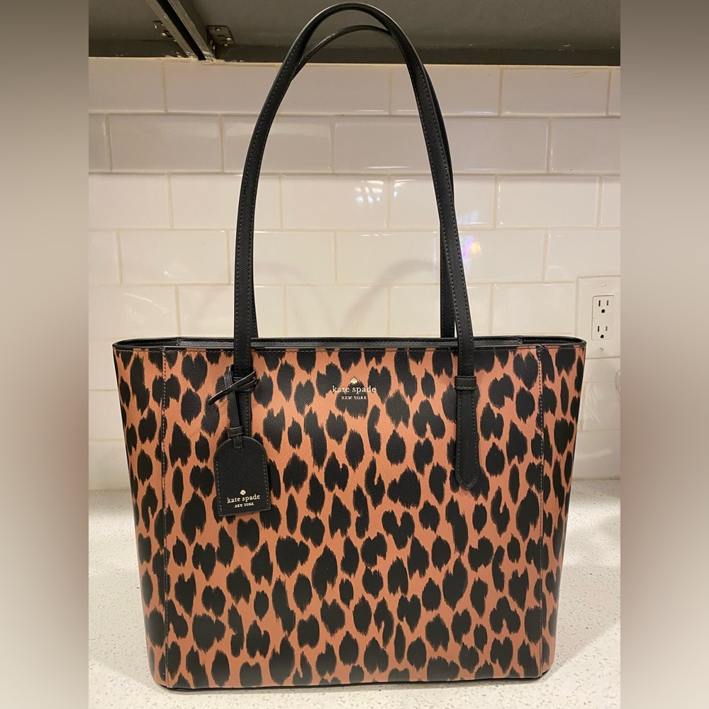 NWT Kate Spade Schuyler Tote